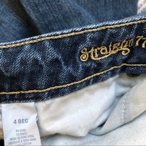 American Eagle Outfitters Jeans - American Eagle Straight 77 Jeans American Eagle Outfitters Jeans - American Eagle Straight 77 Jeans